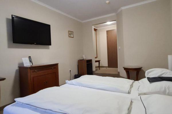 Bed and Breakfast Korona Panzio Готвон Екстер'єр фото
